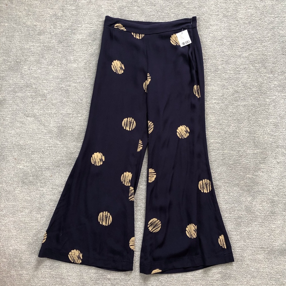 Silence+Noise  NWT Urban Outfitters Flare Pants